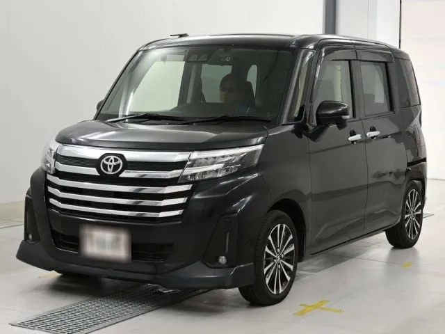 TOYOTA ROOMY 2023